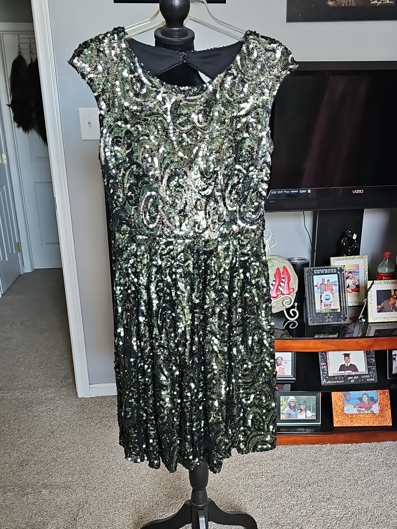 Badgley Mischka Black And Green Sequin Cocktail Dress